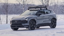 Volvo Volvo EX30 Cross Country P5 Long Range